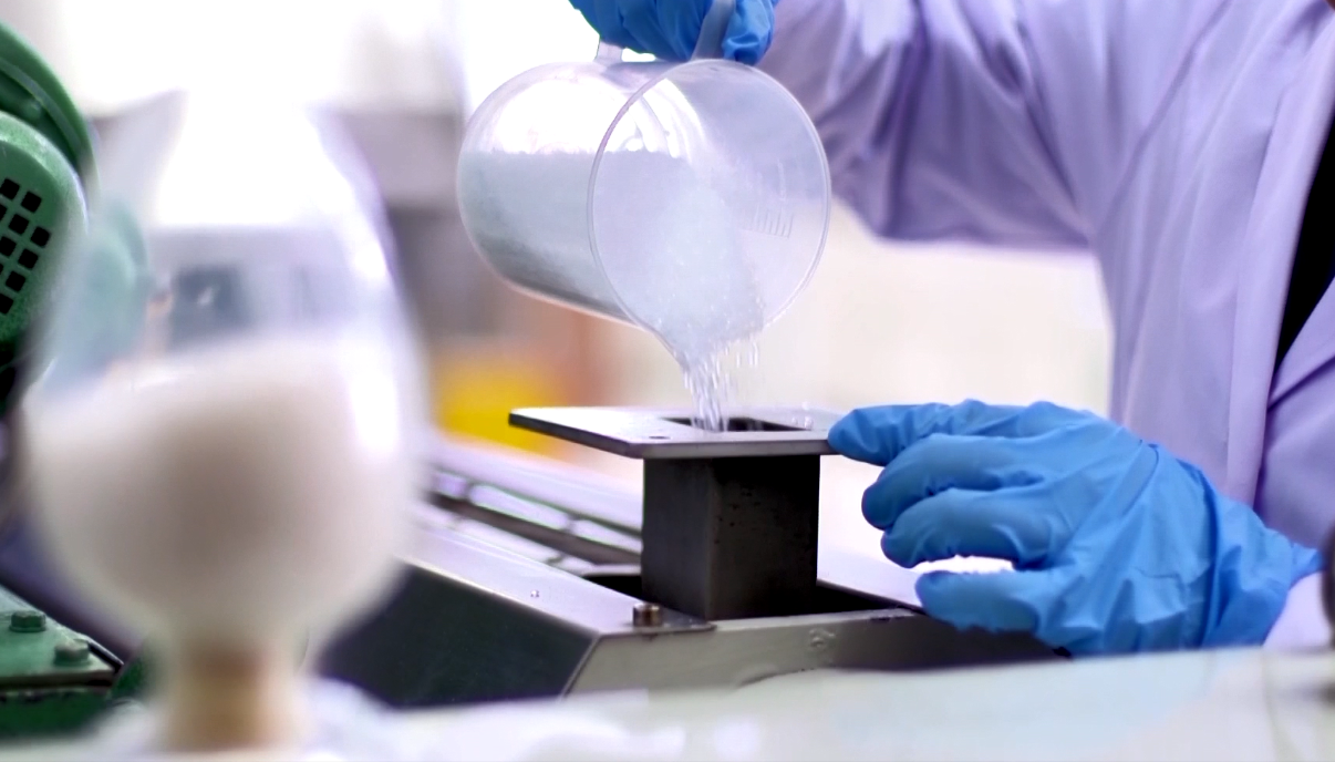 注塑擠出級PVDF樹脂的功能與應(yīng)用